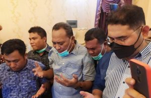 MK Tolak Gugatan Hello, Usman-Bassam Sujud Sukur