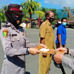 Kapolres Haltim Berikan Penghargaan Empat Kades dan Tiga Personilnya