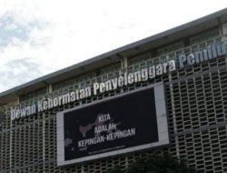 Demo 21 November, FPD Malut Desak Bawaslu RI dan DKPP Berhentikan Tiga Komisioner Bawaslu Halsel