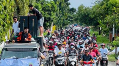 Ribuan Simpatisan Konvoi Dampingi Balon Eka Dahliani Usman kembalikan Formulir di Tiga Partai
