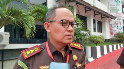 Diduga Masuk Angin Kasus BPRS, FPAK Desak Kajari Ahmad Patoni Angkat Kaki dari Bumi Saruma