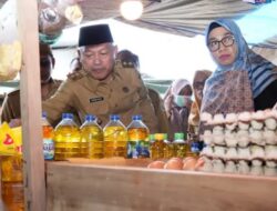 Hari Pertama Berkantor, Wakil Gubernur Langsung Pantau Harga Sembako di Pasar Galala