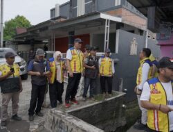 BPJN Malut Segara Bangun Saluran Air Kayu Merah Yang Patah