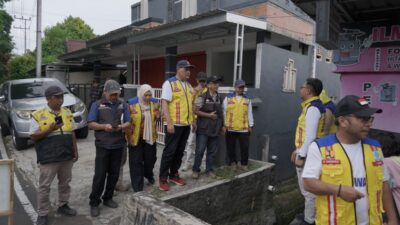 BPJN Malut Segara Bangun Saluran Air Kayu Merah Yang Patah
